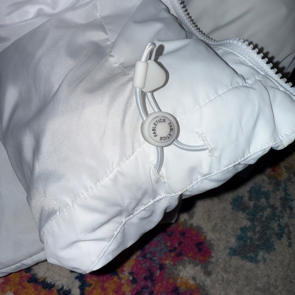 Fabletics White Cropped Puffer Jacket With High C… - image 6